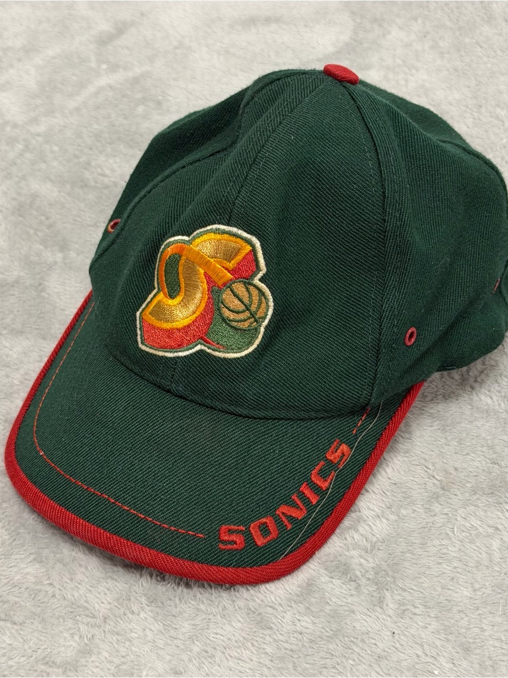 Vintage 90s Seattle Supersonics Sonics Logo Athletic NBA Snapback Hat Green Red
